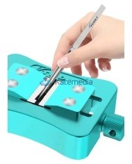 A handle that holds the chips while removing the glue