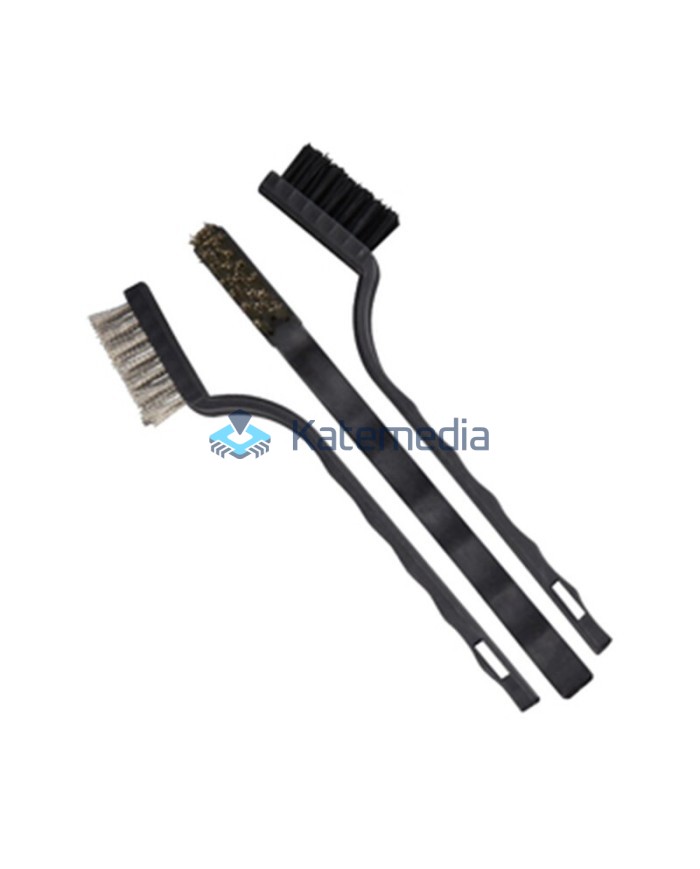 Set of 3 brushes for cleaning electronics