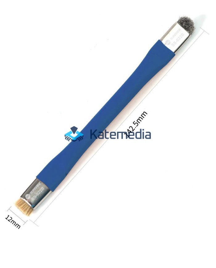 Antistatic brush for cleaning electronics